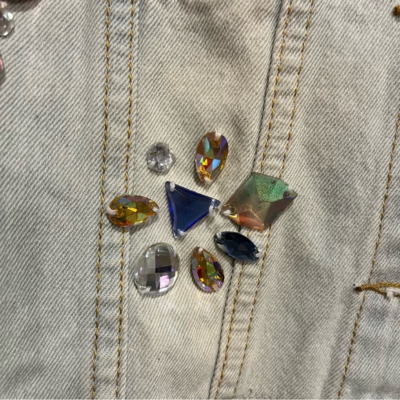 bejeweled cropped faded denim jacket - Picture 4 of 7